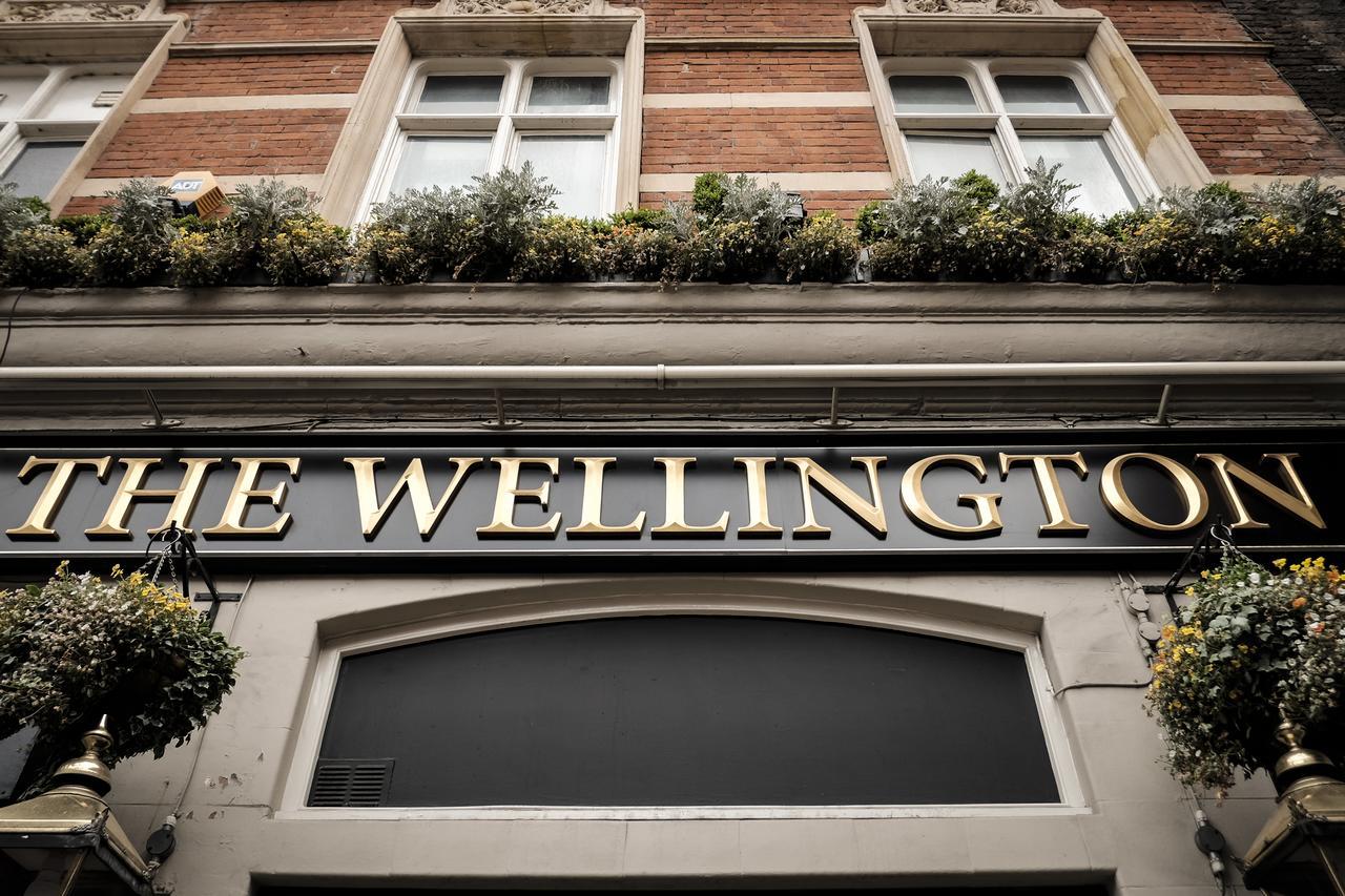 לונדון The Wellington Hotel מראה חיצוני תמונה